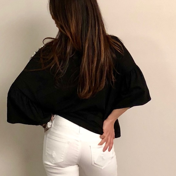 ✨LAST ONE ✨Pearl trim black loose fit top - Picture 8 of 8